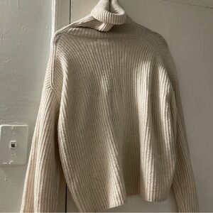 H&M Sweater
